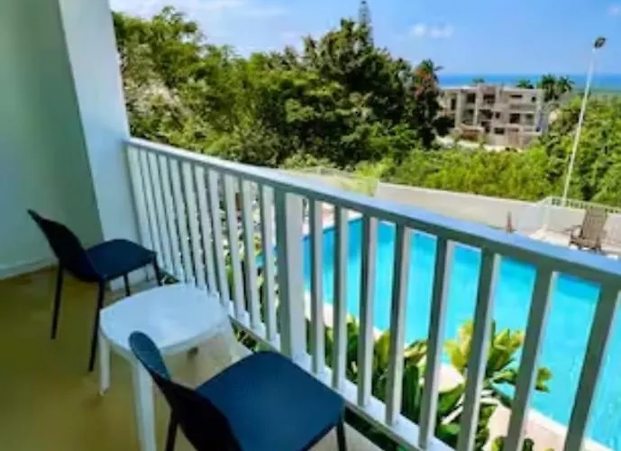 Appart hôtel Ocean View Poolside Montego Bay