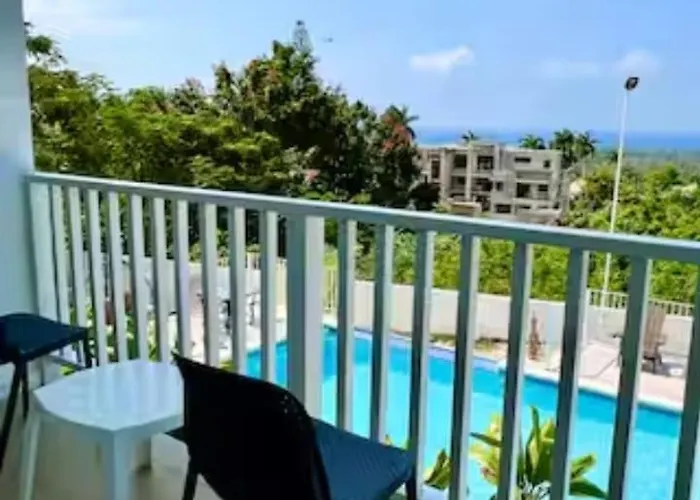 Appart hôtel Ocean View Poolside Montego Bay
